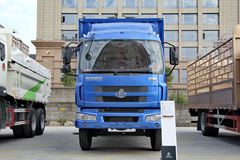 东风柳汽 乘龙M3中卡 160马力 4X2 6.8米厢式载货车(LZ5121XXYRAPA)
