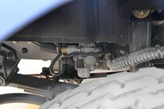 东风柳汽 乘龙M3中卡 160马力 4X2 6.8米厢式载货车(LZ5121XXYRAPA)