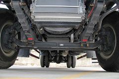 东风柳汽 乘龙M3中卡 160马力 4X2 6.8米厢式载货车(LZ5121XXYRAPA)
