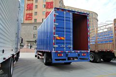 东风柳汽 乘龙M3中卡 140马力 4X2 6.2米厢式载货车(LZ5121XXYRAPA)