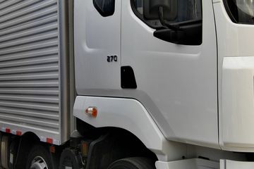 �������� ����M5�ؿ� 270���� 6X2 9.6���Ű���ʽ�ػ���(LZ5200XXYM5CA)ͼƬ