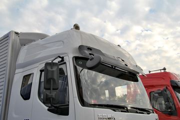 �������� ����M5�ؿ� 270���� 6X2 9.6���Ű���ʽ�ػ���(LZ5200XXYM5CA)ͼƬ