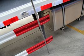 乘龙M5&nbsp;载货车上装                                                图片