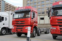 东风柳汽 乘龙M5重卡 385马力 8X4 9.6米排半仓栅式载货车底盘(LZ5312CCYM5FA)