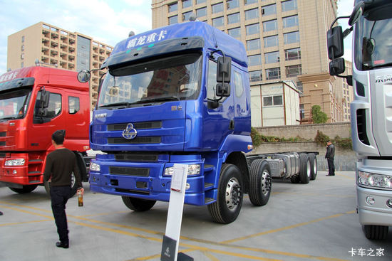 M5ؿ 300 8X4 9.6Űػ(LZ1311QELA)