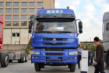 东风柳汽 乘龙M5重卡 270马力 4X2载货车底盘(LZ5180XXYM5ABT)