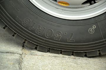  ̿C 110 3.8ŰʽῨ(SQR5040XXYH30D) ͼƬ