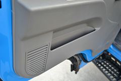 江淮 帅铃K330 120马力 3308轴距双排轻卡底盘(HFC1041R92K2C2)
