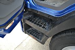 江淮帅铃 威司达W530中卡 160马力 4X2 6.8米排半厢式载货车底盘(HFC5162XXYP70K1E1)