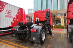 华菱 汉马重卡 260马力 4X2港口牵引车(HN4180H27C4M4)