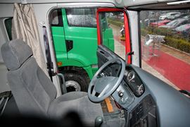 汉马H6&nbsp;载货车驾驶室                                               图片