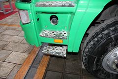 华菱 汉马重卡 345马力 6X4 5.6米自卸车(新型渣土车)(HN3251B34C9M4)