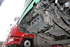 华菱 汉马重卡 345马力 6X4 5.6米自卸车(新型渣土车)(HN3251B34C9M4)