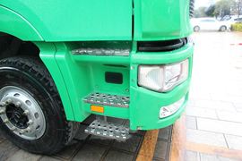 汉马H9&nbsp;自卸车底盘                                                图片