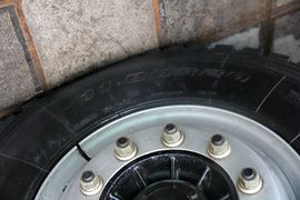 汉马H9&nbsp;自卸车底盘                                                图片