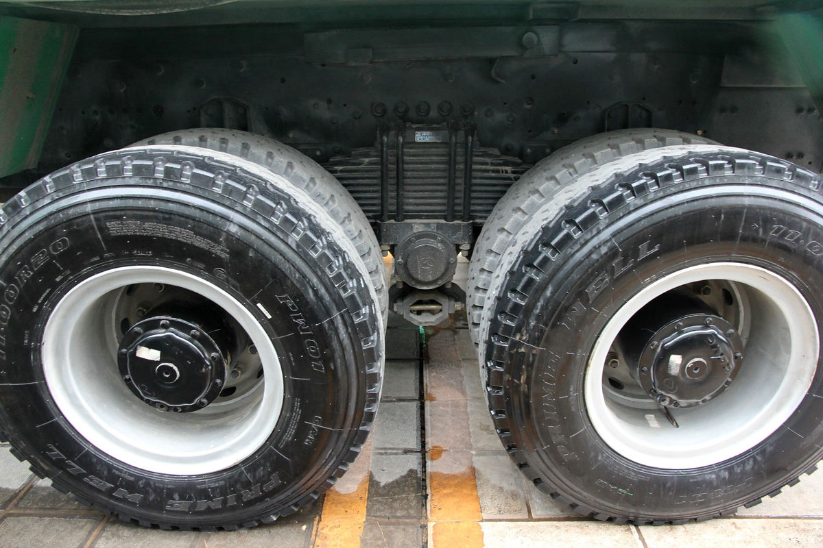 ǿؿ 350 6X4 5.8ж()(HN3251B34C9M4)                                                
