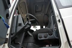 华菱 汉马重卡 345马力 4X2牵引车(HN4182A31C4M4)