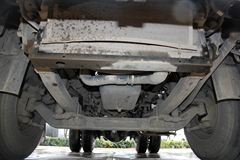 华菱 汉马重卡 345马力 4X2牵引车(HN4182A31C4M4)