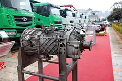 汉马14S OR 2250 14挡 手动挡变速箱