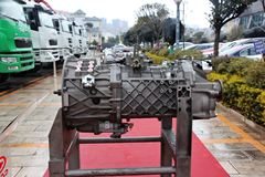 汉马14S OR 2250 14挡 手动挡变速箱