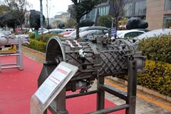 汉马14S OR 2250 14挡 手动挡变速箱