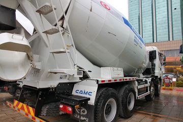 华菱底盘&nbsp;混凝土搅拌车外观                                                图片