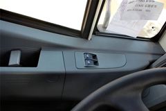 上汽红岩 杰狮M100重卡 290马力 4X2牵引车(CQ4185HMG361)