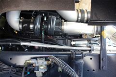 上汽红岩 杰狮M100重卡 290马力 4X2牵引车(CQ4185HMG361)