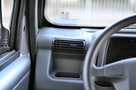 俊风&nbsp;载货车驾驶室                                               图片