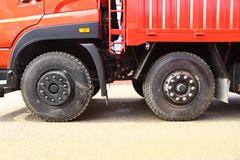 重汽王牌 W5G重卡 340马力 8X4 9.4米仓栅式载货车(CDW5310CCYA1T4)