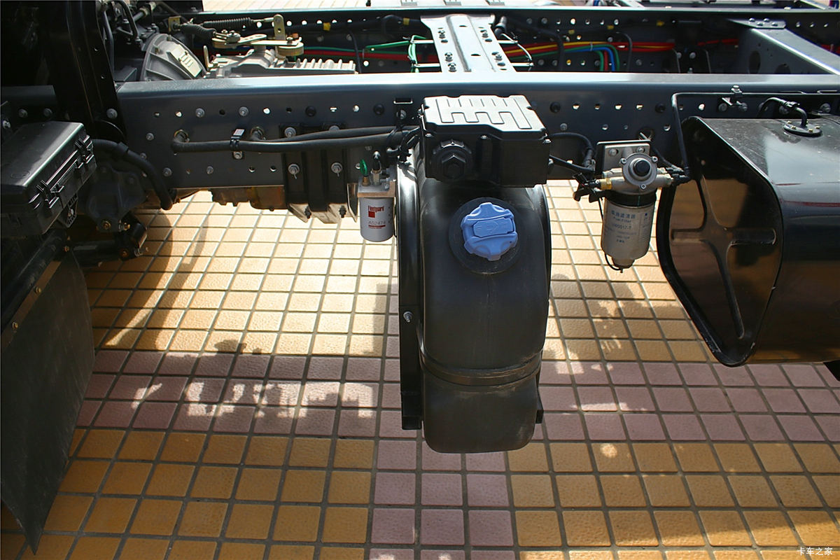 ˧ ˾W530п 160 4X2 6.75ػ()(HFC1162P70K1E1)                                                