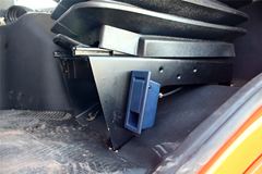 上汽红岩 杰狮M100重卡 290马力 6X2牵引车(CQ4255HTG273C)