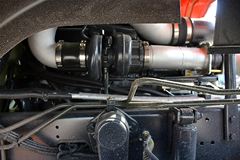 上汽红岩 杰狮M100重卡 290马力 6X2牵引车(CQ4255HTG273C)