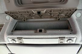 乘龙M5&nbsp;自卸车驾驶室                                               图片