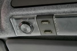 乘龙M5&nbsp;自卸车驾驶室                                               图片