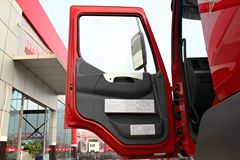 东风柳汽 乘龙M5 336马力 6X4自卸车底盘 (LZ3250M5DA)