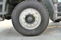 东风柳汽 乘龙M5 300马力 8X4自卸车底盘(LZ3315QEHA)