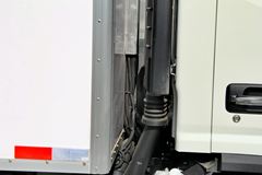 江淮 新帅铃H 120马力 4.08米 单排 冷藏车
