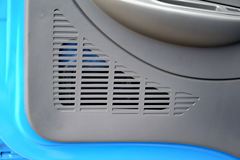 东风 锐铃 116马力 4.15米单排厢式轻卡(DFA5041XXY11D2AC)