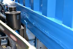 东风 锐铃 116马力 4.15米单排厢式轻卡(DFA5041XXY11D2AC)