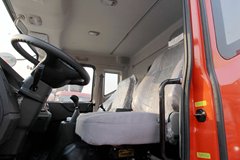 东风 多利卡D9中卡 160马力 4X2 6.8米栏板载货车(东风 康明斯)(DFA1161L10D7)