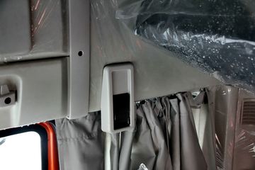 ���Ͽ��� U260�ؿ� 260���� 6X2 LNG 9.4����ʽ�ػ���(SQR5252XXYN5T2)ͼƬ