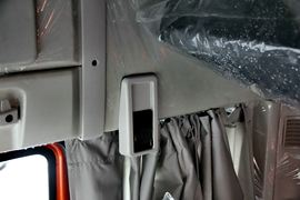 联合U系 载货车驾驶室                                               图片