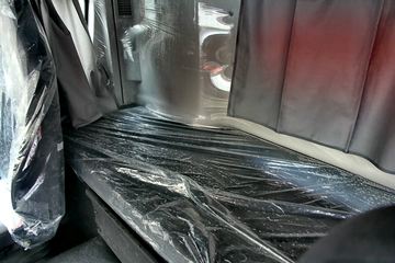 ���Ͽ��� U260�ؿ� 260���� 6X2 LNG 9.4����ʽ�ػ���(SQR5252XXYN5T2)ͼƬ