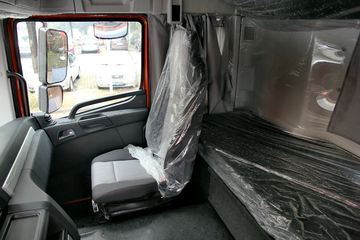 ���Ͽ��� U260�ؿ� 260���� 6X2 LNG 9.4����ʽ�ػ���(SQR5252XXYN5T2)ͼƬ