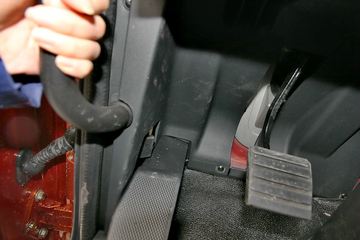 ���Ͽ��� U260�ؿ� 260���� 6X2 LNG 9.4����ʽ�ػ���(SQR5252XXYN5T2)ͼƬ