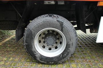 ���Ͽ��� U260�ؿ� 260���� 6X2 LNG 9.4����ʽ�ػ���(SQR5252XXYN5T2)ͼƬ