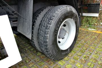 ���Ͽ��� U260�ؿ� 260���� 6X2 LNG 9.4����ʽ�ػ���(SQR5252XXYN5T2)ͼƬ