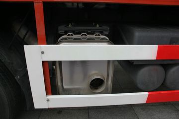 ���Ͽ��� U260�ؿ� 260���� 6X2 LNG 9.4����ʽ�ػ���(SQR5252XXYN5T2)ͼƬ