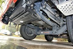 联合卡车 U260重卡 260马力 6X2 LNG 9.4米厢式载货车(SQR5252XXYN5T2)